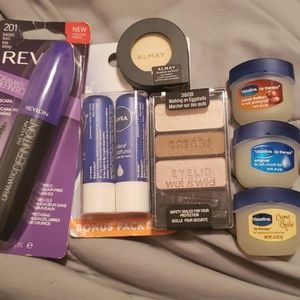 Small drugstore makeup bundle